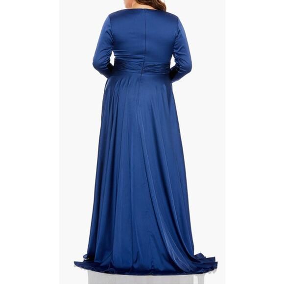 MAC DUGGAL Dress Size 20 / 20W Evening Gown Navy Blue NEW V Neck Pleated - Picture 2 of 6